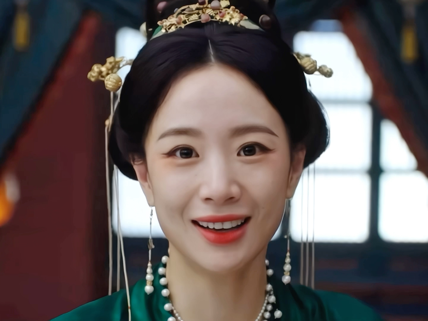 疯批美人赛道又多一位,李梦对婉宁的小表情拿捏太到位了