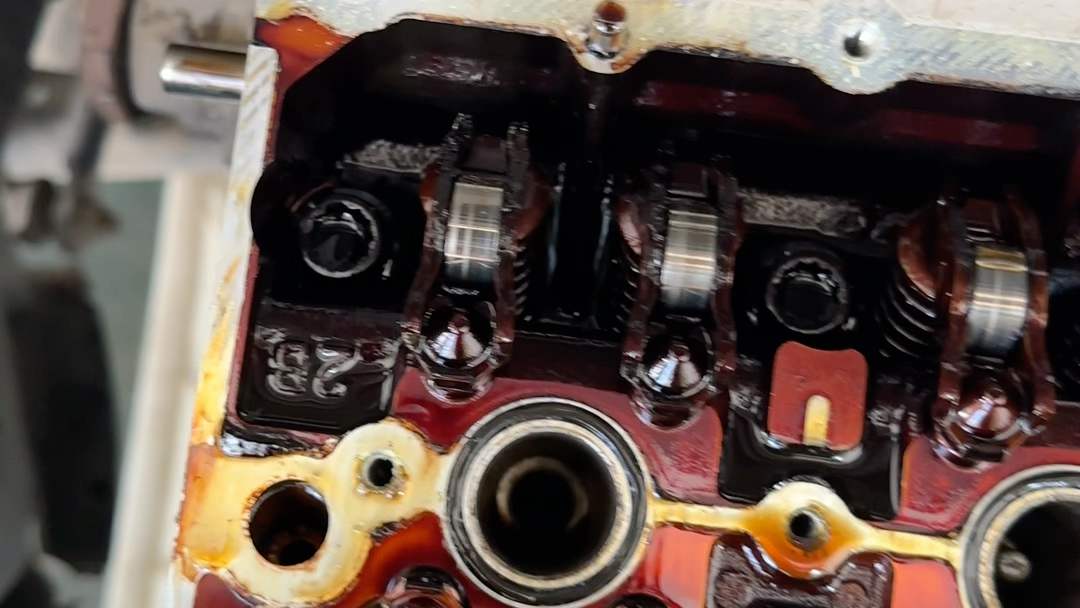ea111火花塞里有机油加上正时链条更换完整流程