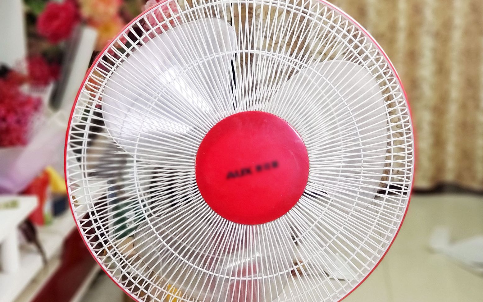 洗电风扇原来这么简单不用拆外罩去灰尘又快又干净方法真棒