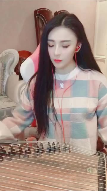 《左手指月77出埃及记》 @张桐语古筝(o3x395e5c27cr3q4)