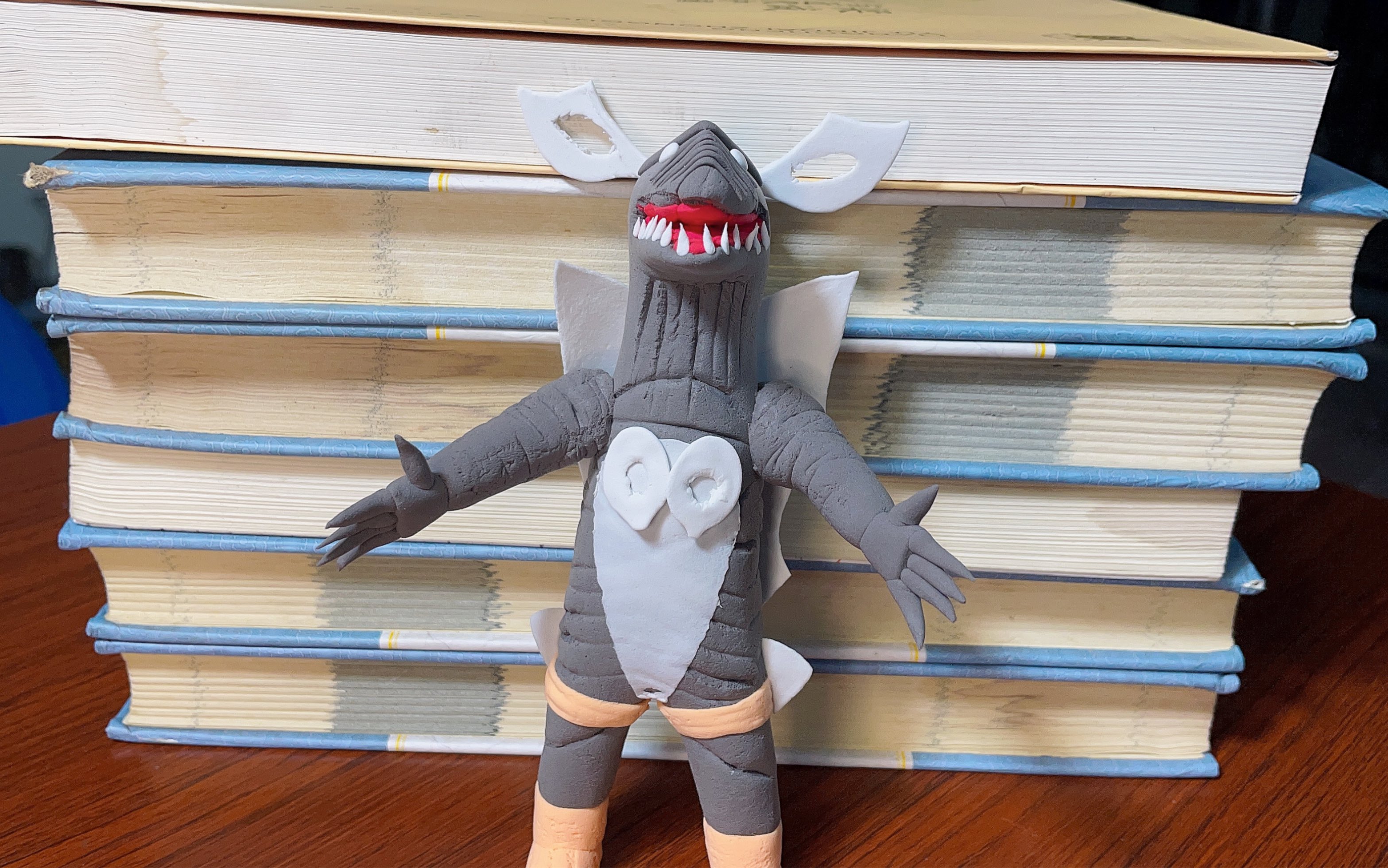 粘土手工时刻:捏奥特曼外星人百贝星人