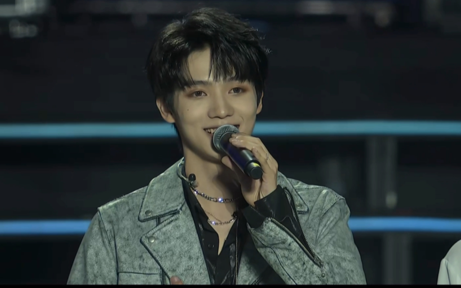 【罗一舟】ixform成团夜c位罗一舟cut|唱歌 讲话