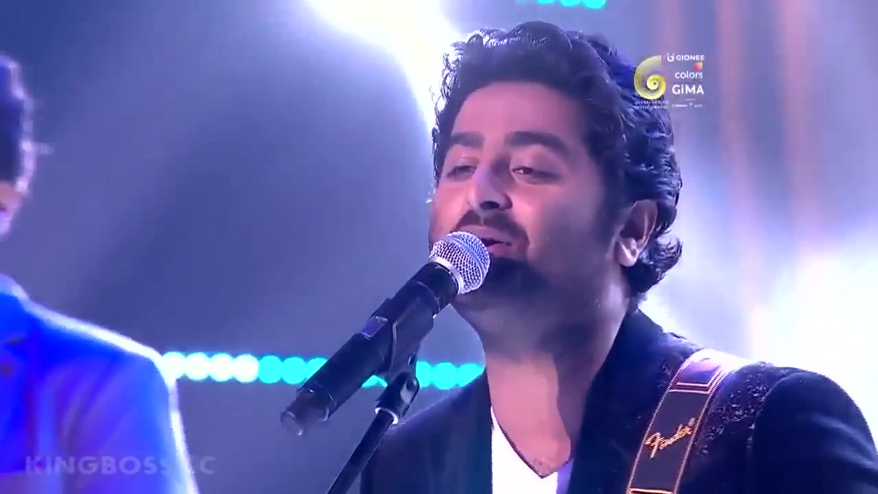 [图]【印度歌曲】Arijit Singh Full Performance at GIMA Awards 2016.