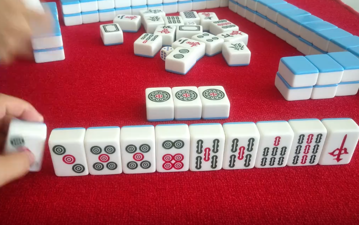 【麻将】_十八罗汉单吊六饼,可想要的牌迟迟不来,甚是苦恼很绝望