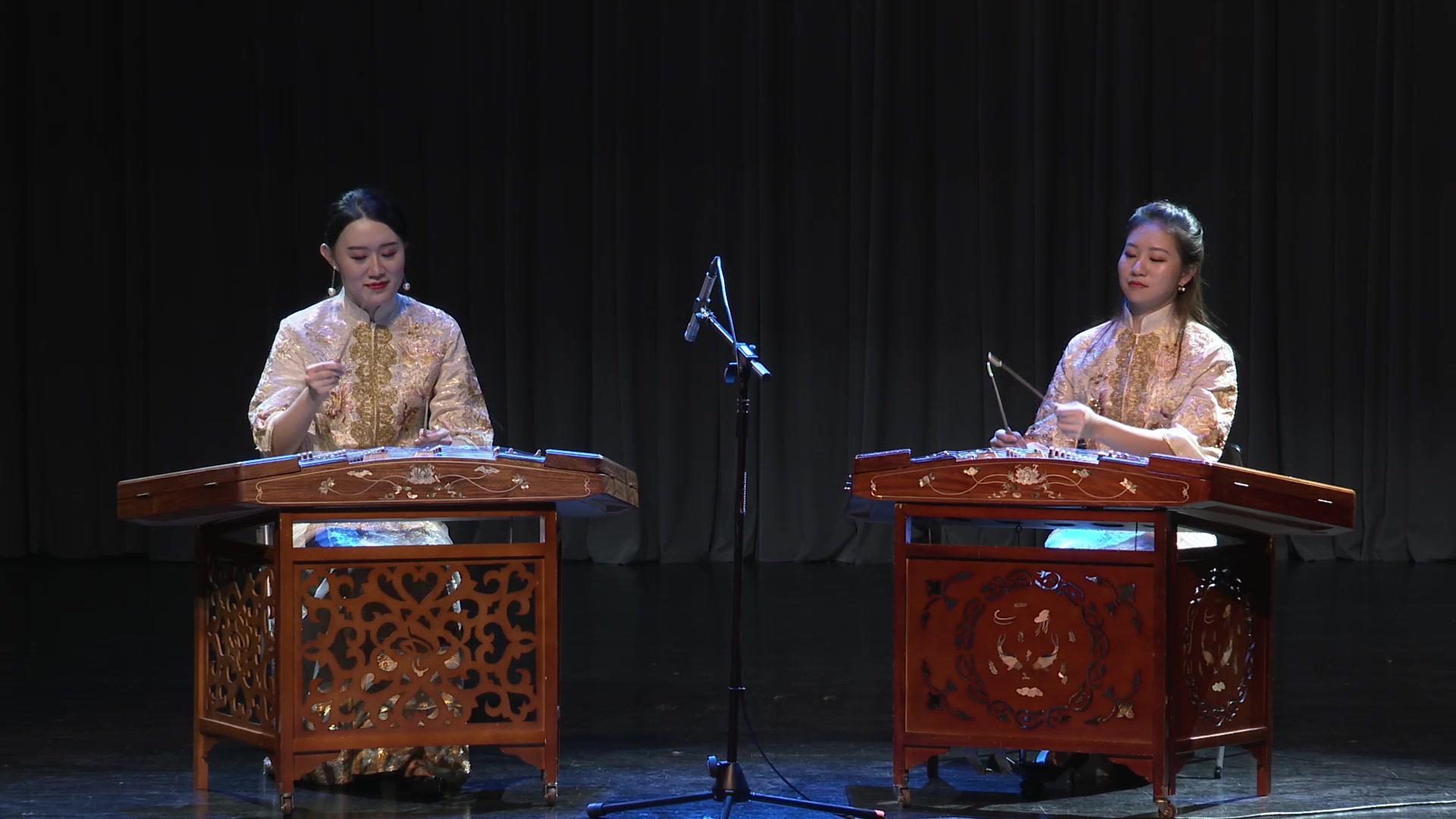 扬琴二重奏广东音乐《平湖秋月》改编:成海华 演奏:鲍丹旎 陈宇琳