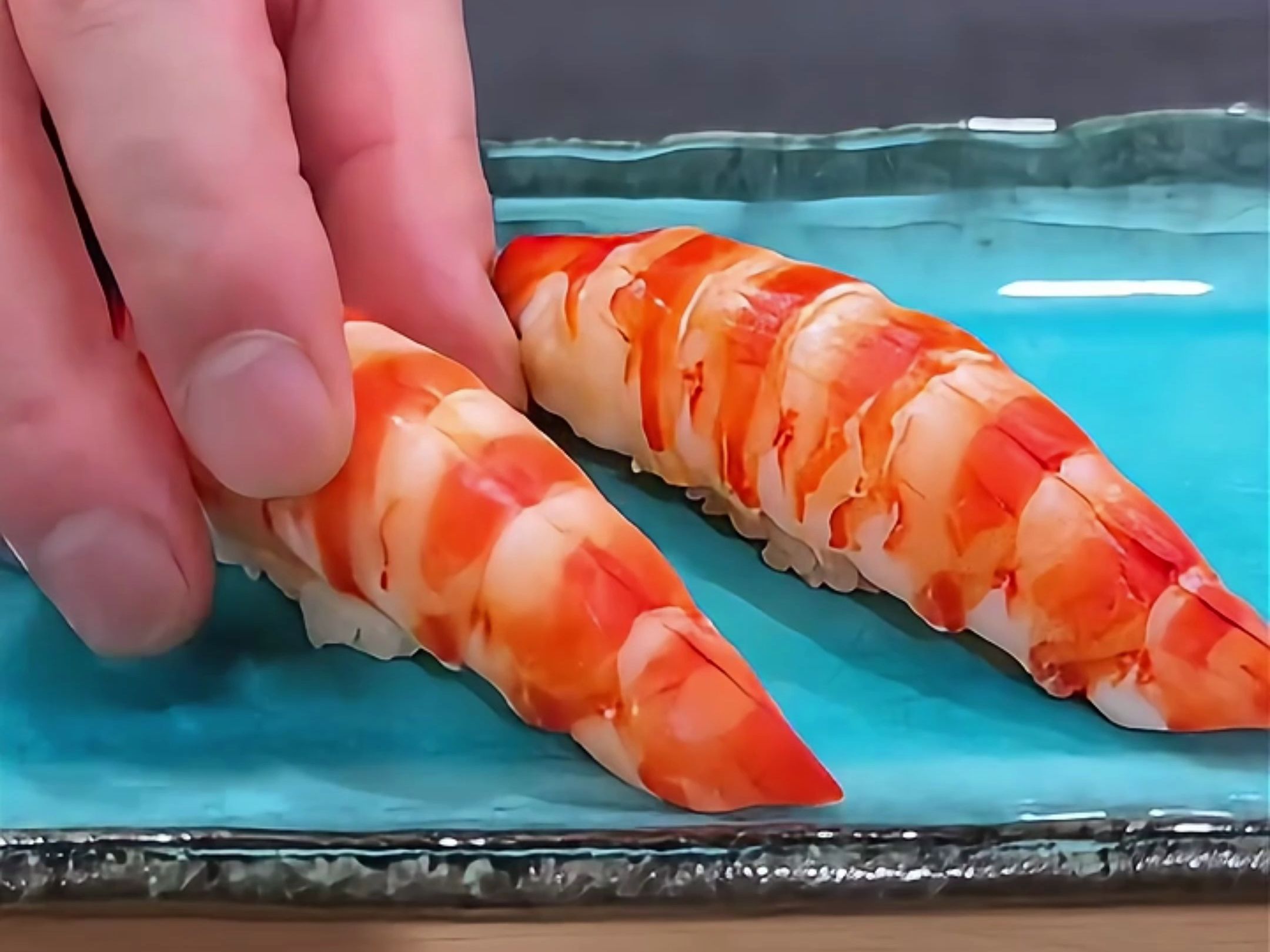 日式虎纹虾手握寿司:探索寿司的美味和艺术