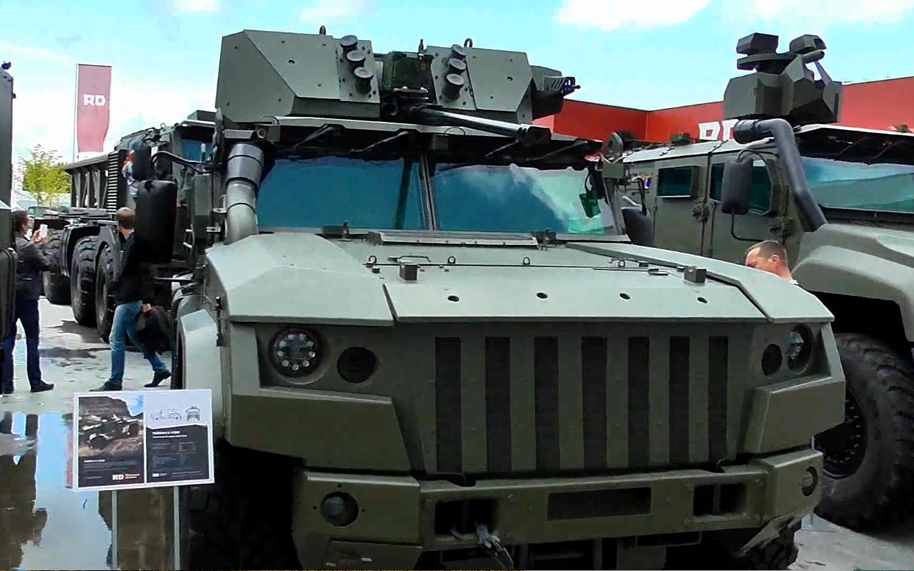 【"军队-2017"论坛】k-4386"台风-空降"装甲车(2a42型30机炮/绰号"