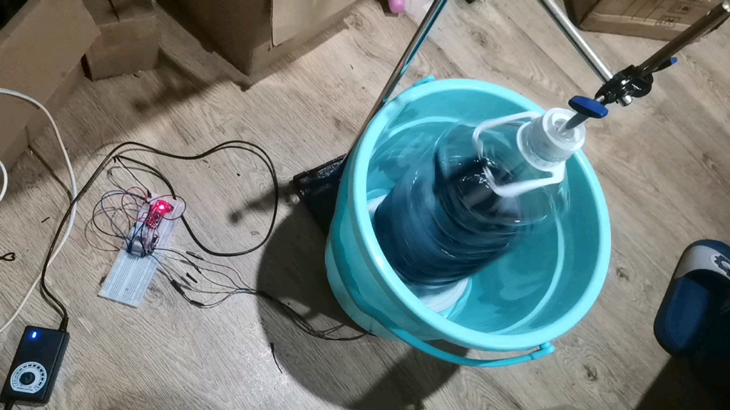 arduino nano驱动步进电机做的简易洗袜子机