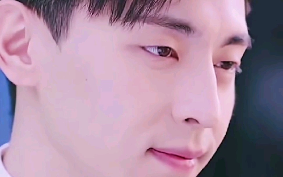 活动  眼睛小怎么啦,一样迷人帅气#邓伦