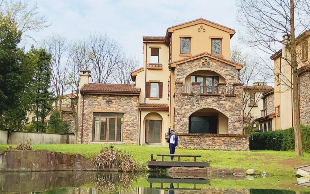 临水别墅带500平米花园