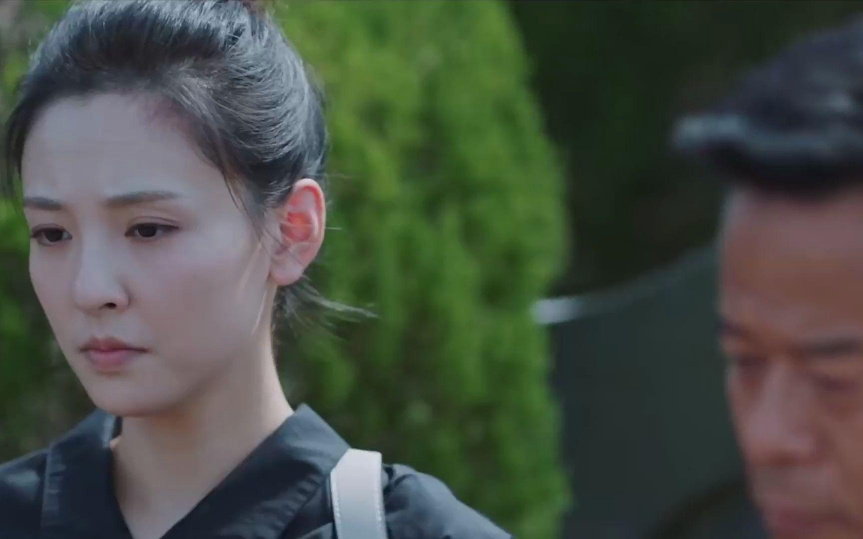 追光者:展颜救援被困,展青山舍身相救牺牲,展颜崩溃痛哭喊爸爸