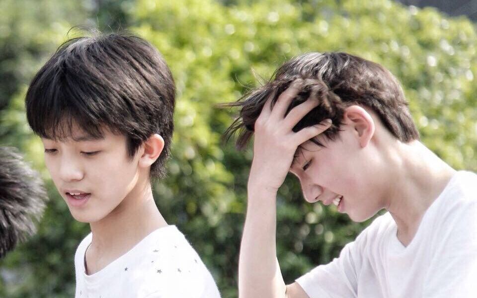 黄宇航孙亦航丁程鑫离开地球表面合舞表演及准备花絮