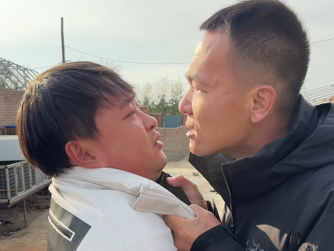 潘宏爱玩李炮儿