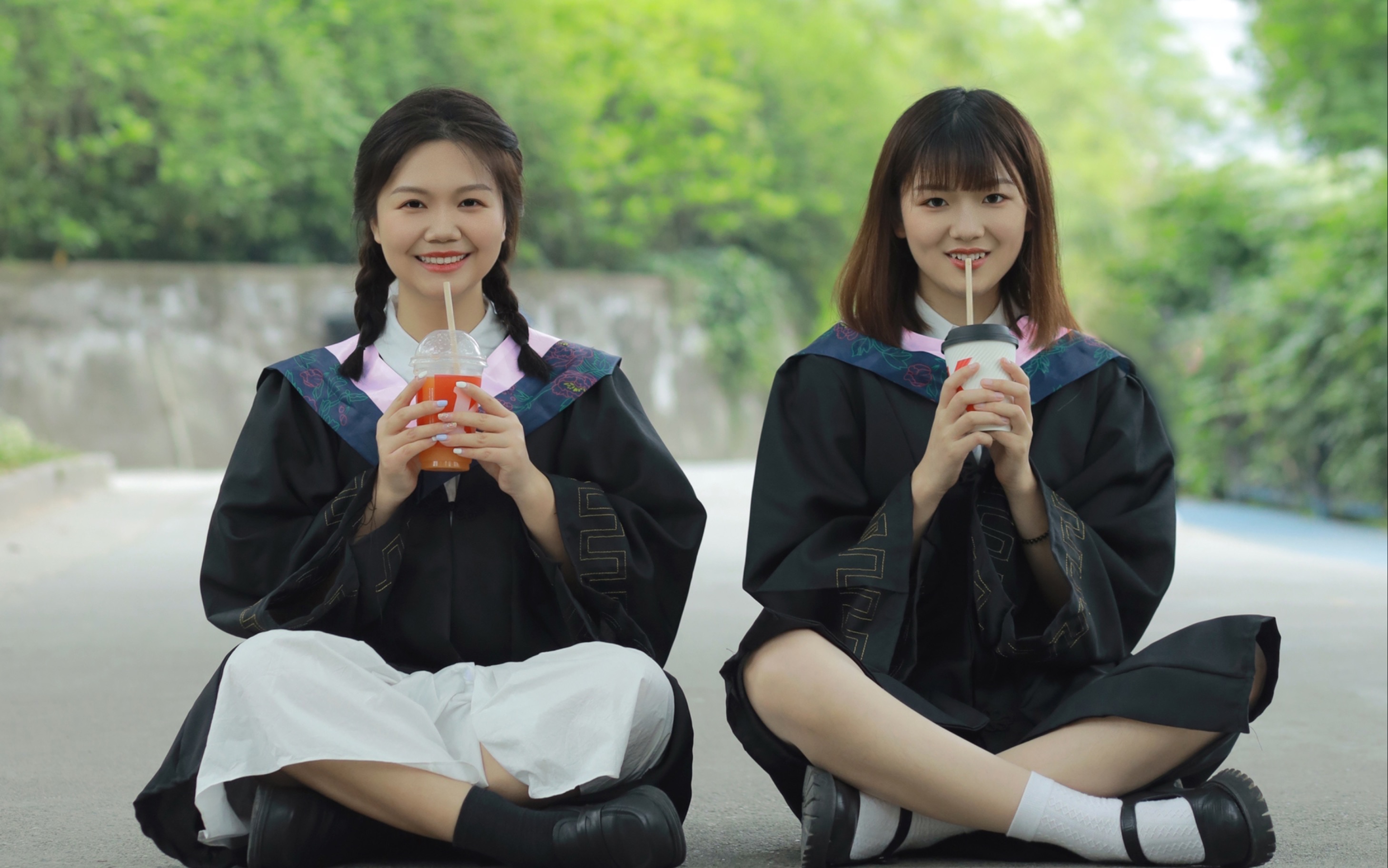 闺蜜毕业照我们都长大了