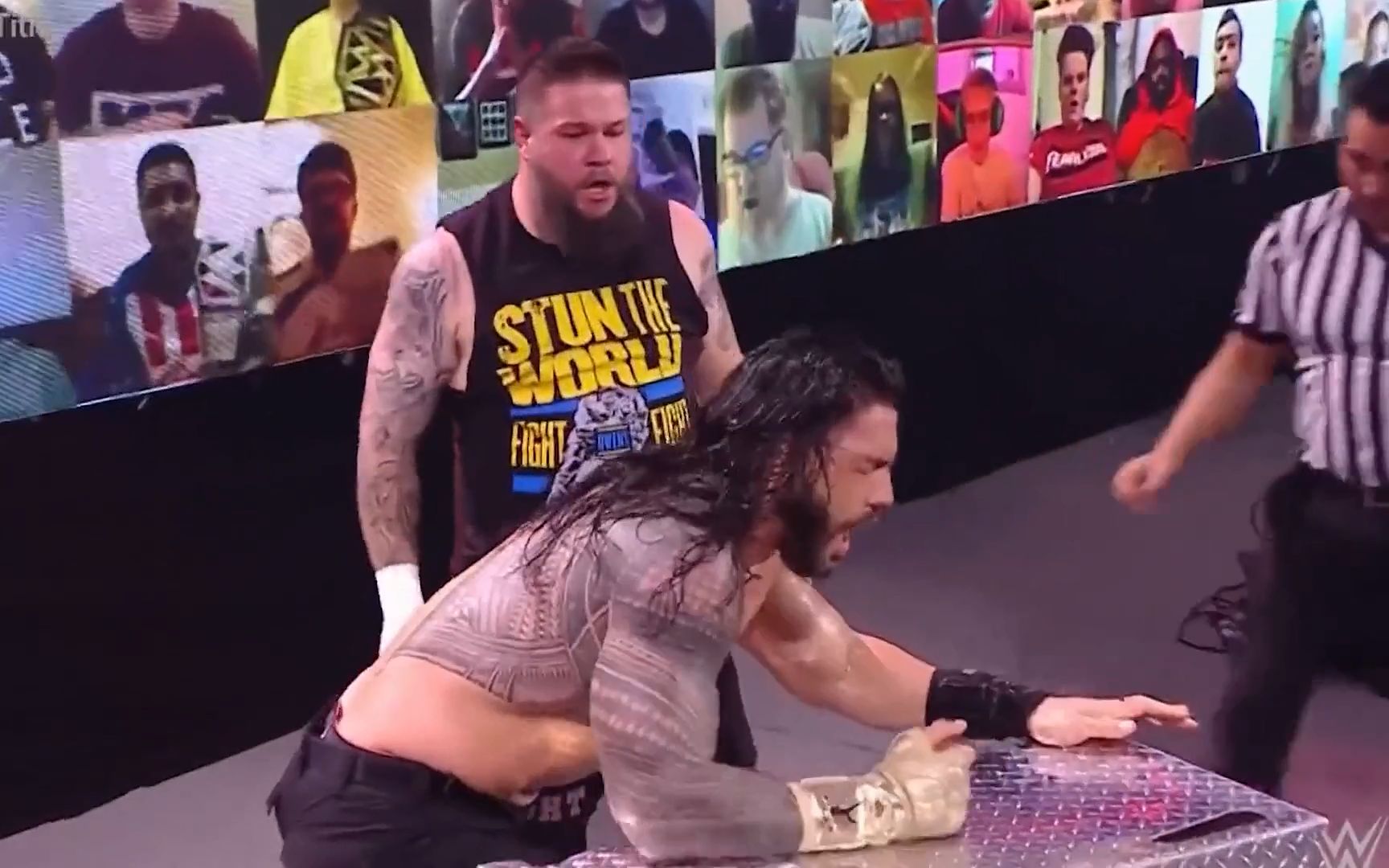 wwe皇家大战2021王室决战大赛宿命对决罗门和凯文赌上家族荣耀场上