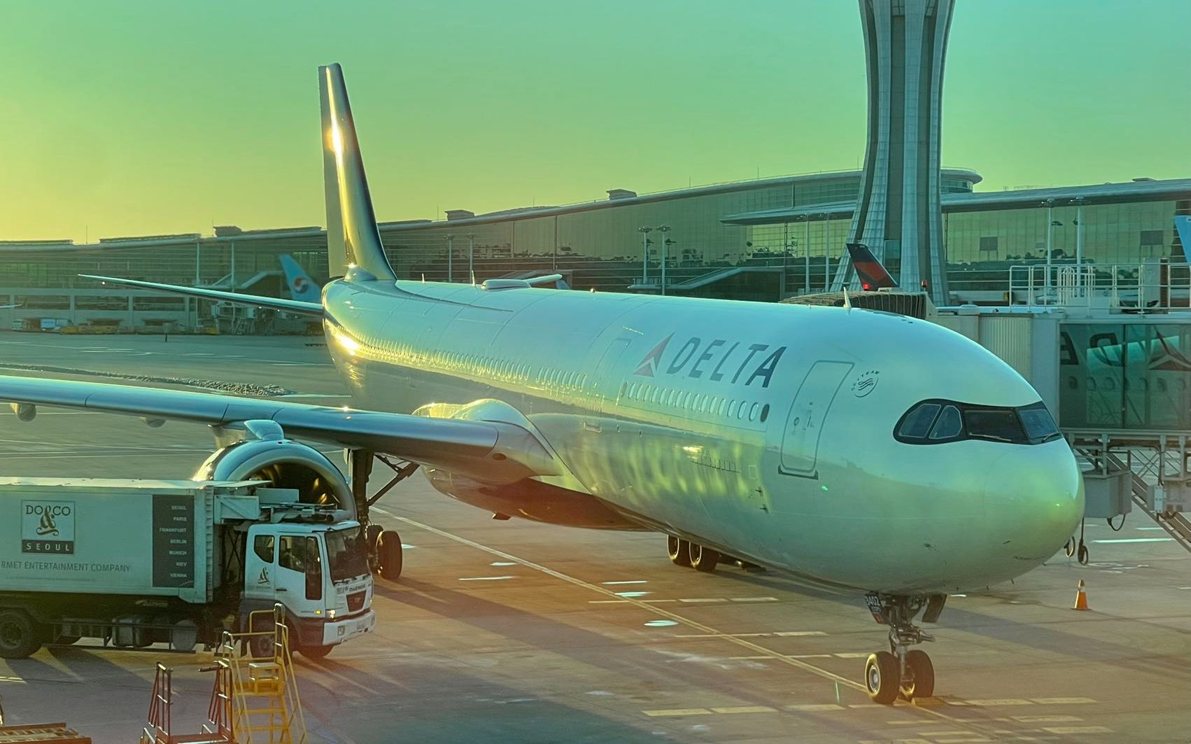 【飞行记录】dl196 (n402dx) 达美航空a330-900neo 首尔仁川机场起飞