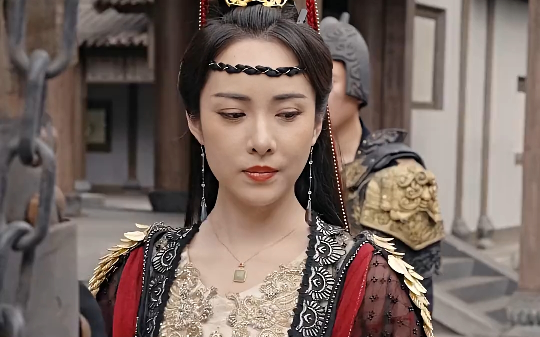 看看我的女王大人4(′へ`, )