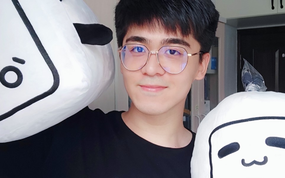 活动  少年之名马昊文的明信片到我手里了