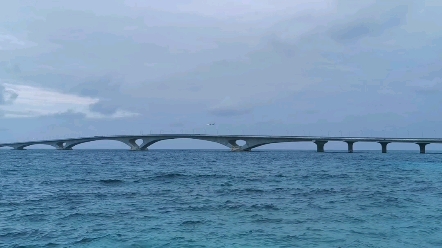 中马友谊大桥不仅连通了马累和机场岛和葫芦马累更是已经成为了美丽的