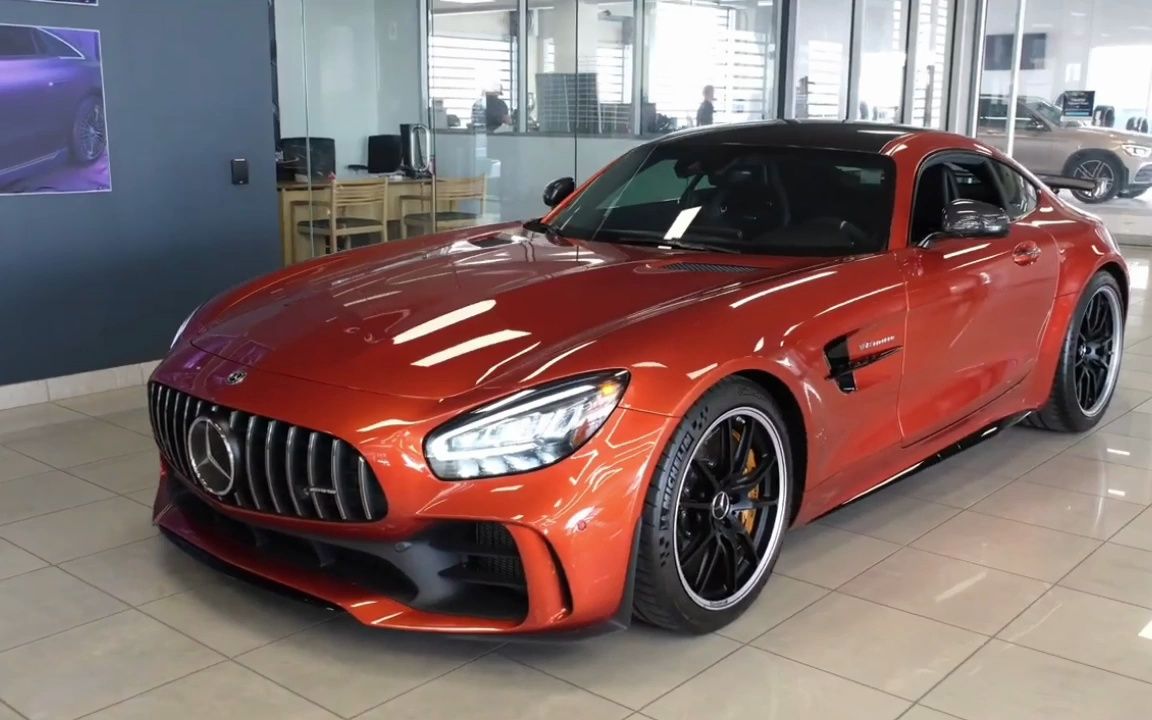 全方位实拍梅赛德斯奔驰amg gt r是终极街头合法超级跑车