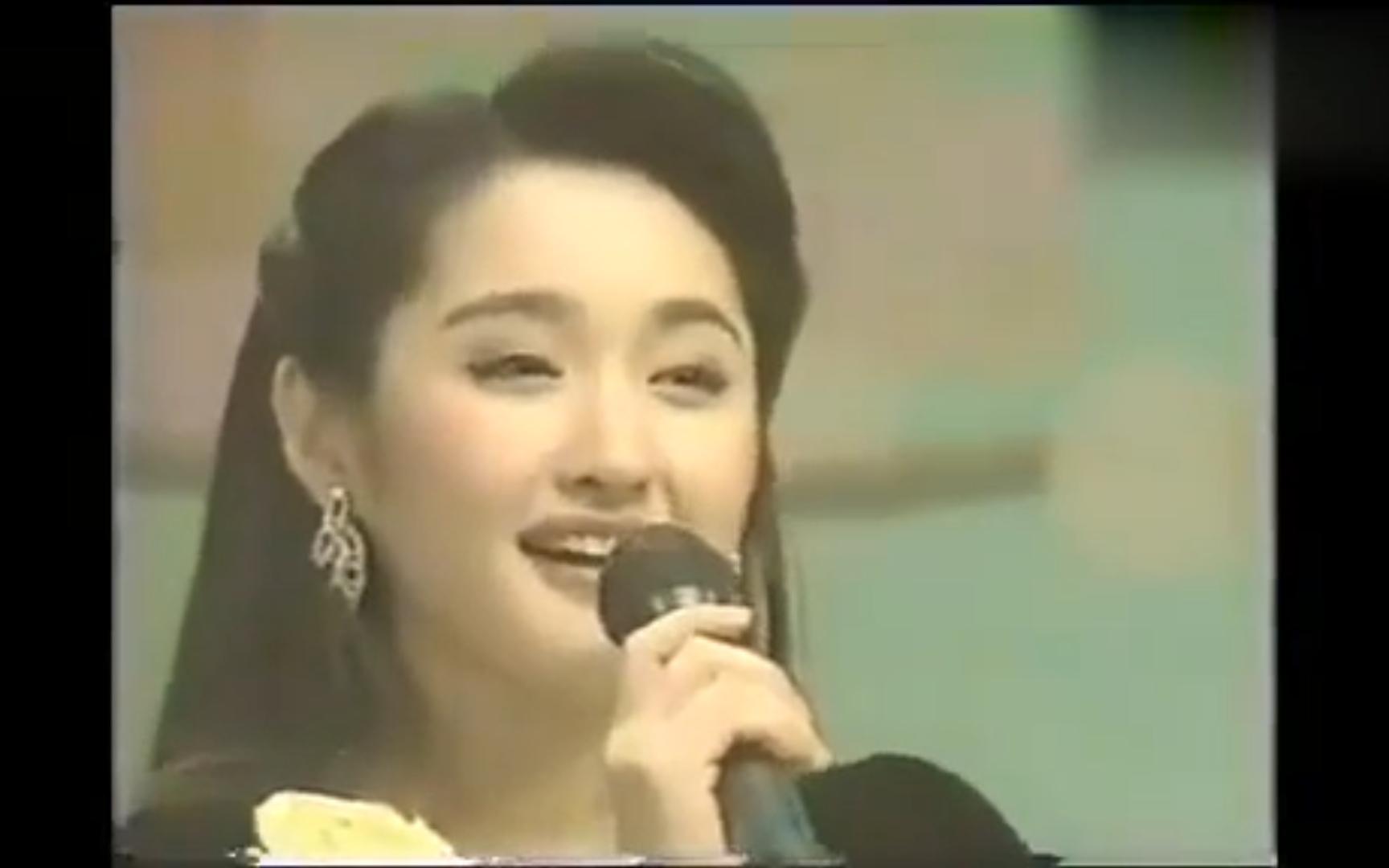 [图]杨钰莹 心相印手牵手 1992 Live