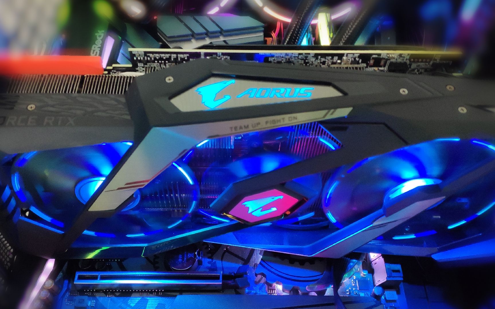 技嘉2080ti大雕:开苞/上机/游戏