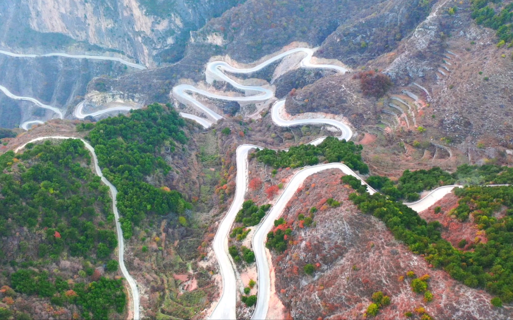 太行山一条盘山公路,多年来吓退不少女司机,你敢来体验一把吗!