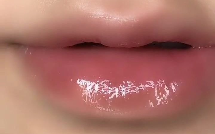 凄美动漫玻璃唇妆