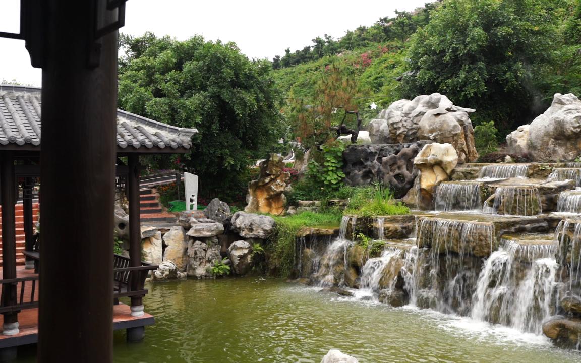 高州市岭南凤凰园