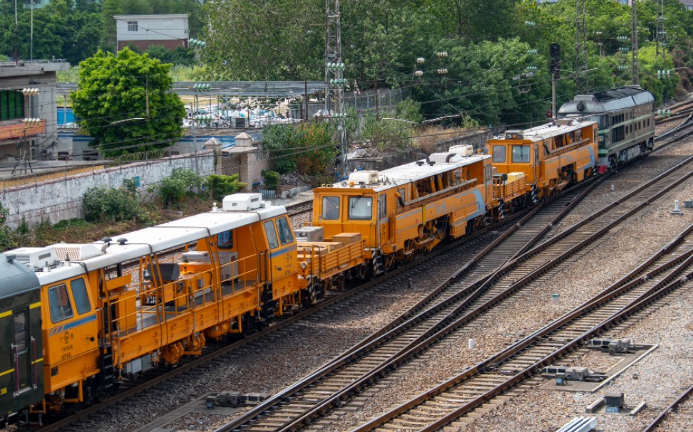 【京广线】57770次特殊列车通过棠溪北场【ktt九廣通】z825次列车通过