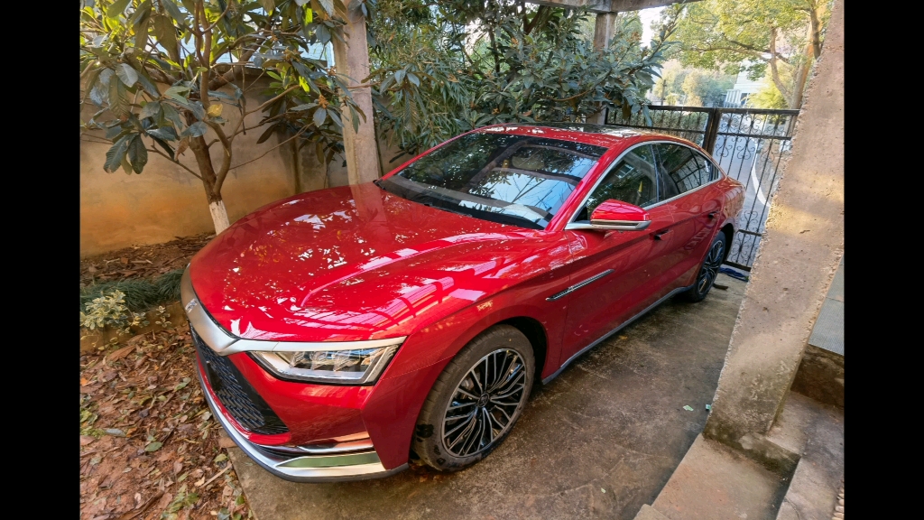 比亚迪汉dm红色提车后洗车后,大街上最亮的崽_哔哩哔哩_bilibili