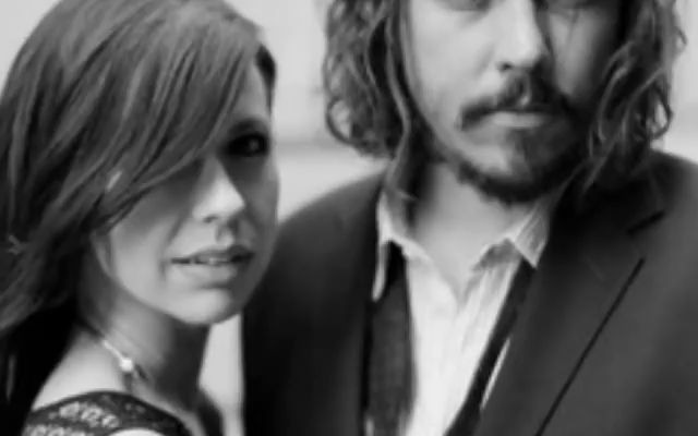 [图]The Civil Wars - Dance Me to the End of Love (slide show)