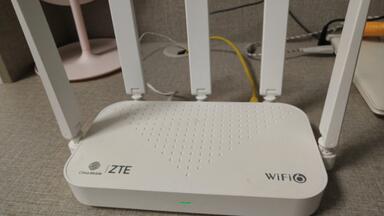 被吹爆的路由器|中兴E2633开箱wifi测速_哔哩哔哩_bilibili 被吹爆的路由器|中兴E2633开箱wifi测速_哔哩哔哩_bilibili