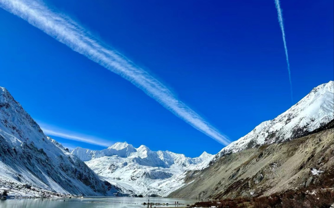 念青唐古拉山脉的冰川,一眼万年