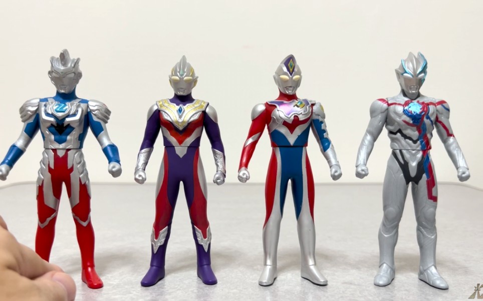 [新奥特英雄玩具登场]万代6月 奥特软胶玩具 布莱泽奥特曼 &广告传单