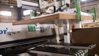抓料机