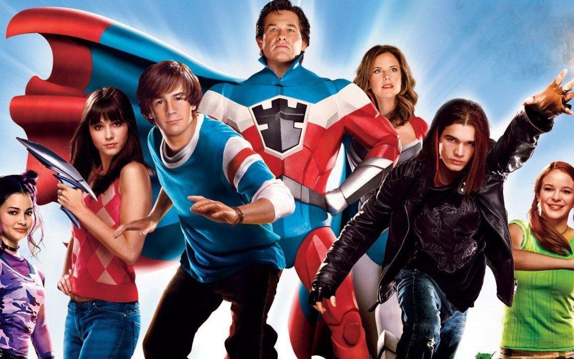 《超人高校》这个学校只有他不会超能力,危险之际,不断激发出能力