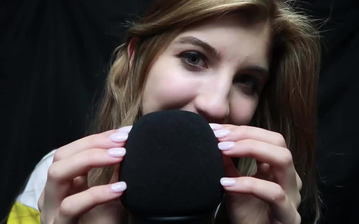 认嘴识人!彩英小姐姐的吃口香糖