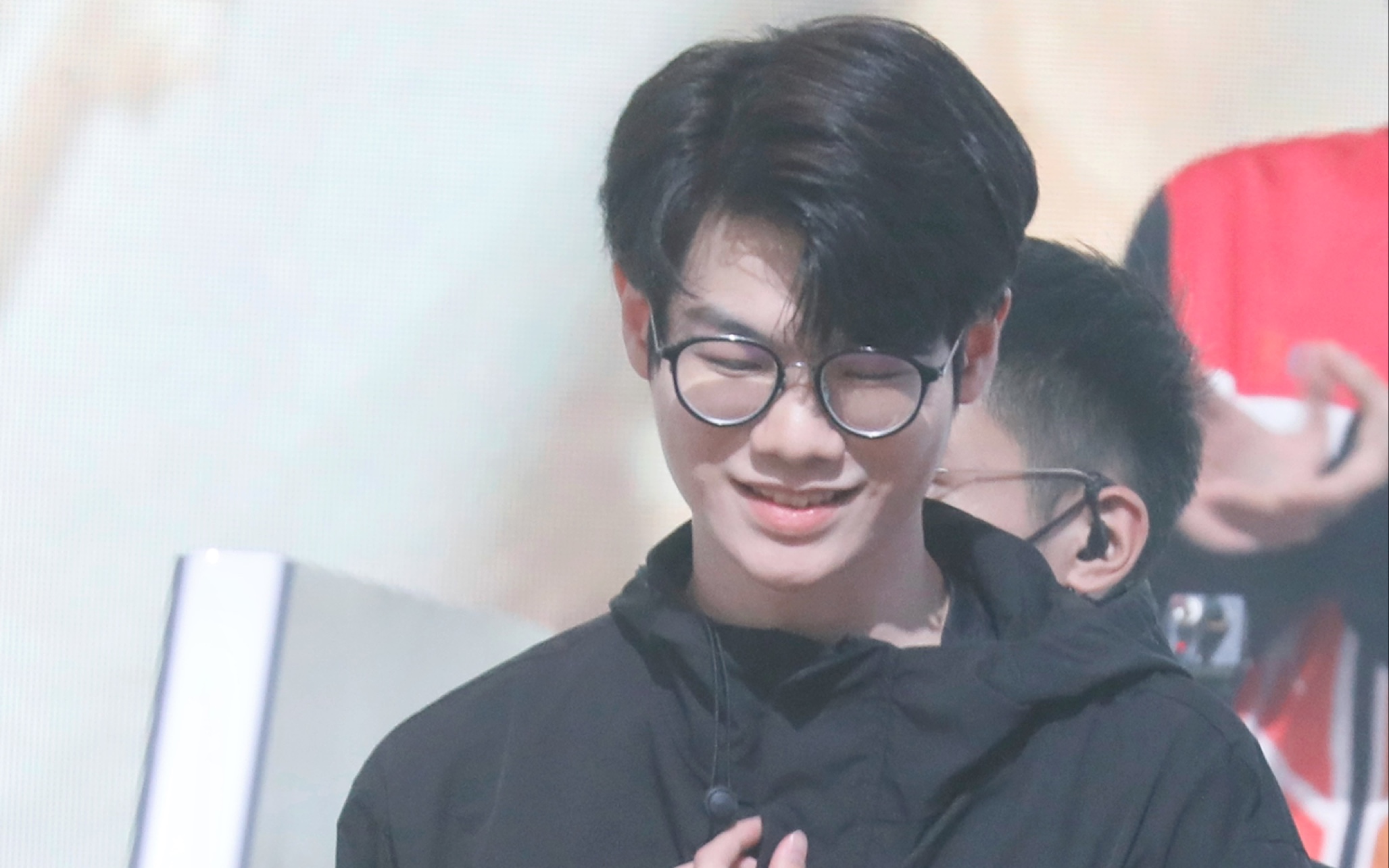 33svan 陪你迎着风 追着光