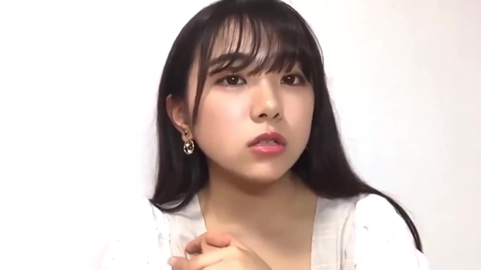 【最高の17歳】hkt48 武田智加 胸ちら集【もかぱい】