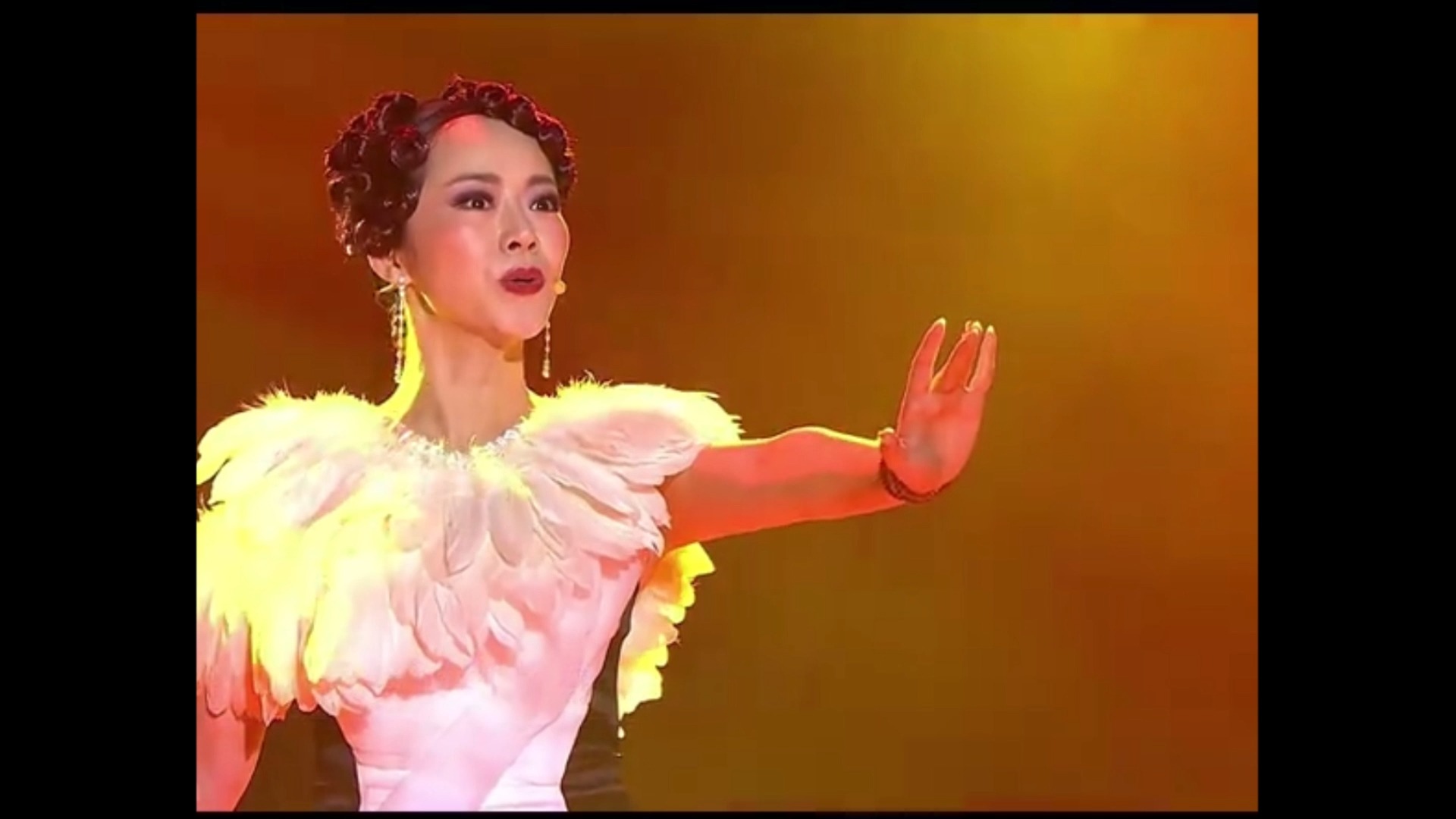 《中国十二生肖》组曲11 陈笠笠《金鸡报晓》 作曲:李小兵