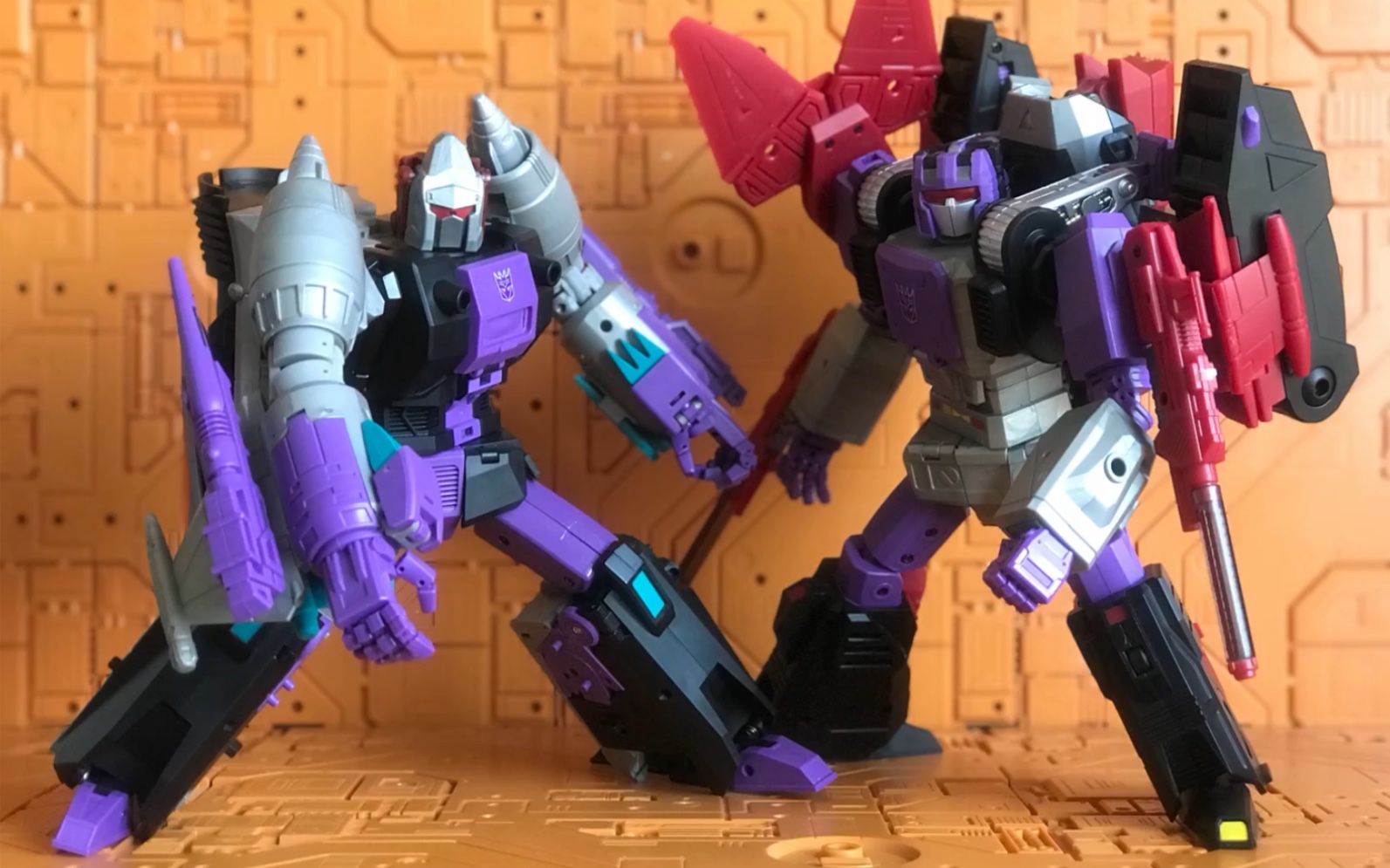 变形金刚狂龙猿面解锁"第四"形态,帅爆了!