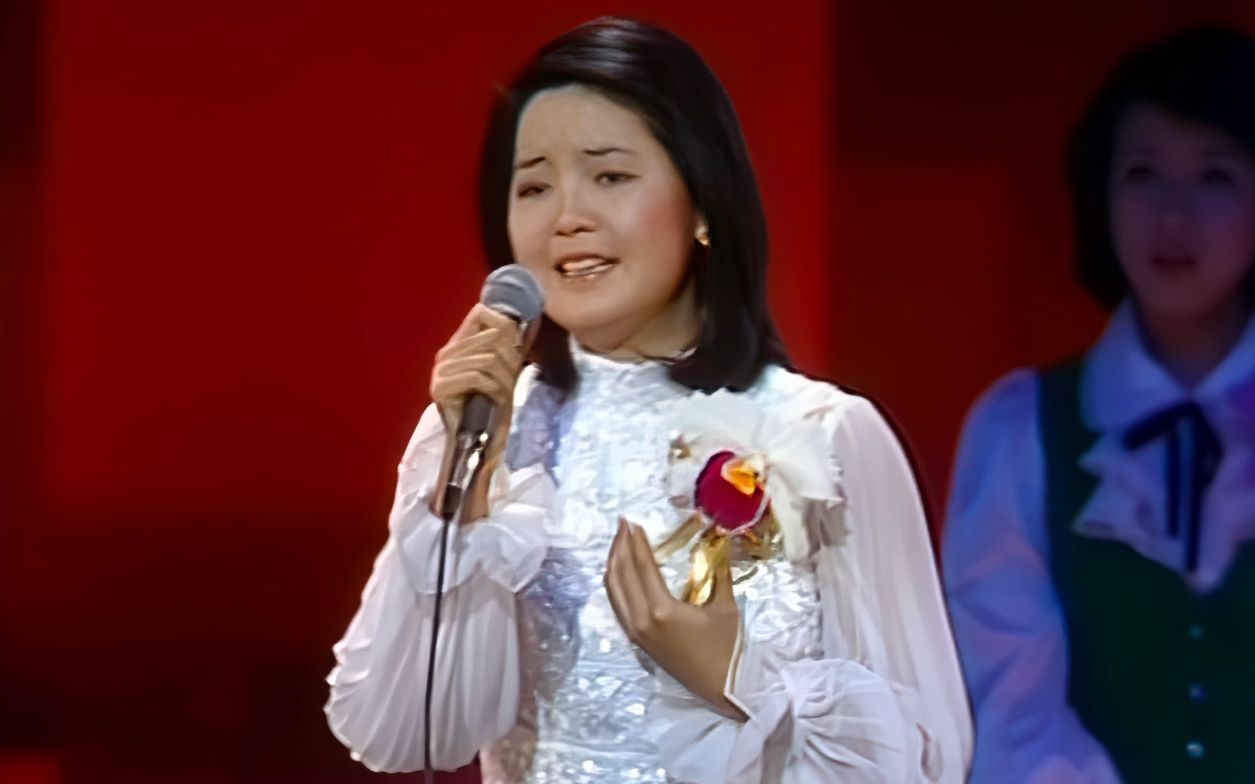 【4k超清】邓丽君-空港(1974)1974年度輝く日本レコード大賞