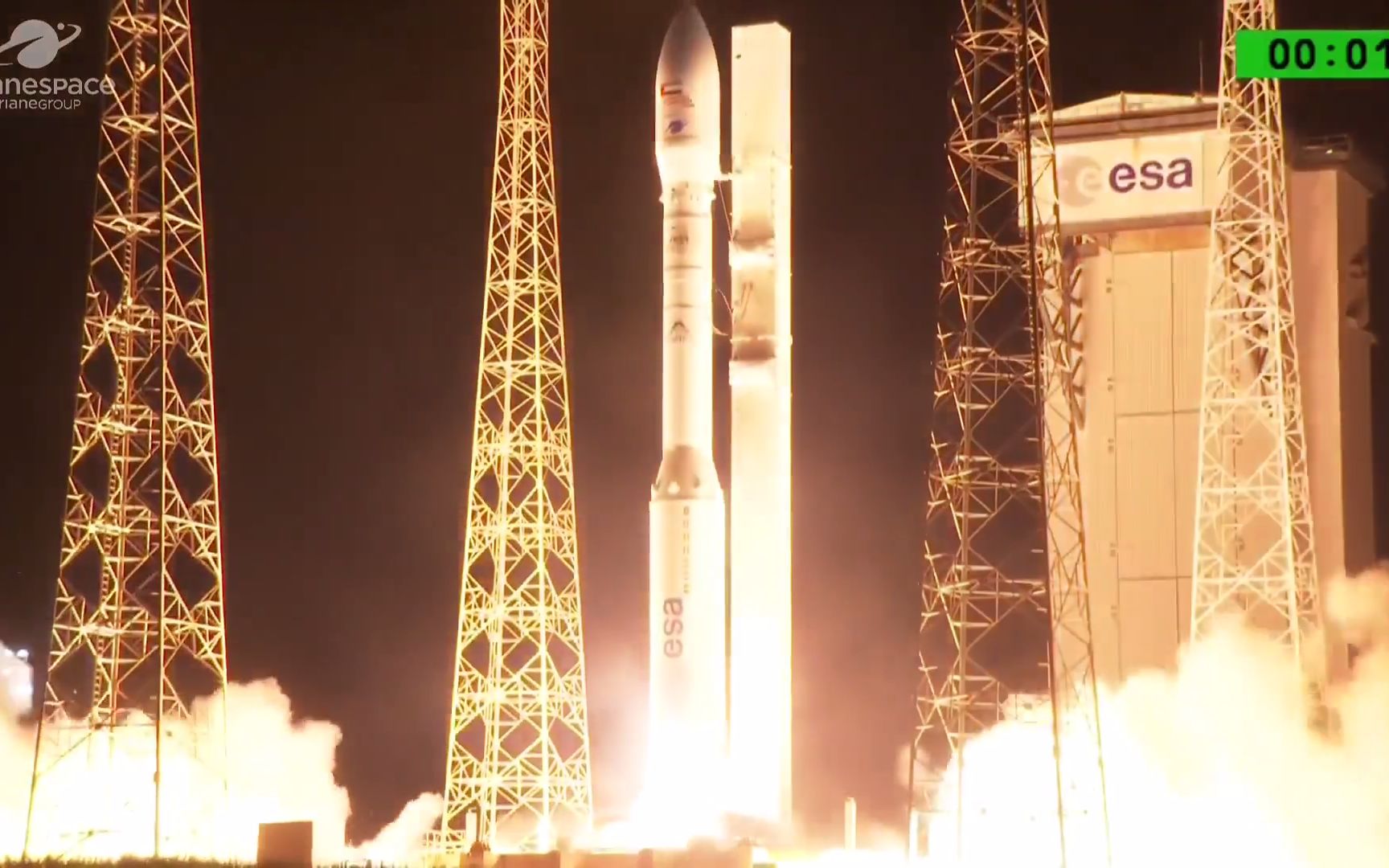 法国商业航天公司阿丽亚娜旗下织女星(vega)运载火箭在法属圭亚那库鲁