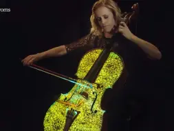 Download Video: 大提琴界常青树 Sol Gabetta   performs Elgar's Cello Concerto in E minor  _高清