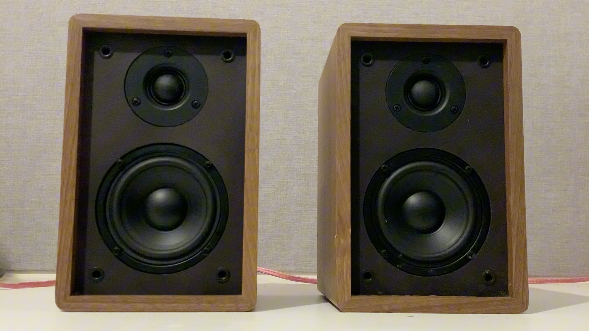 德国歌德mbquart品牌m100 双分频音箱对箱 播放音乐欣赏 《追梦人》