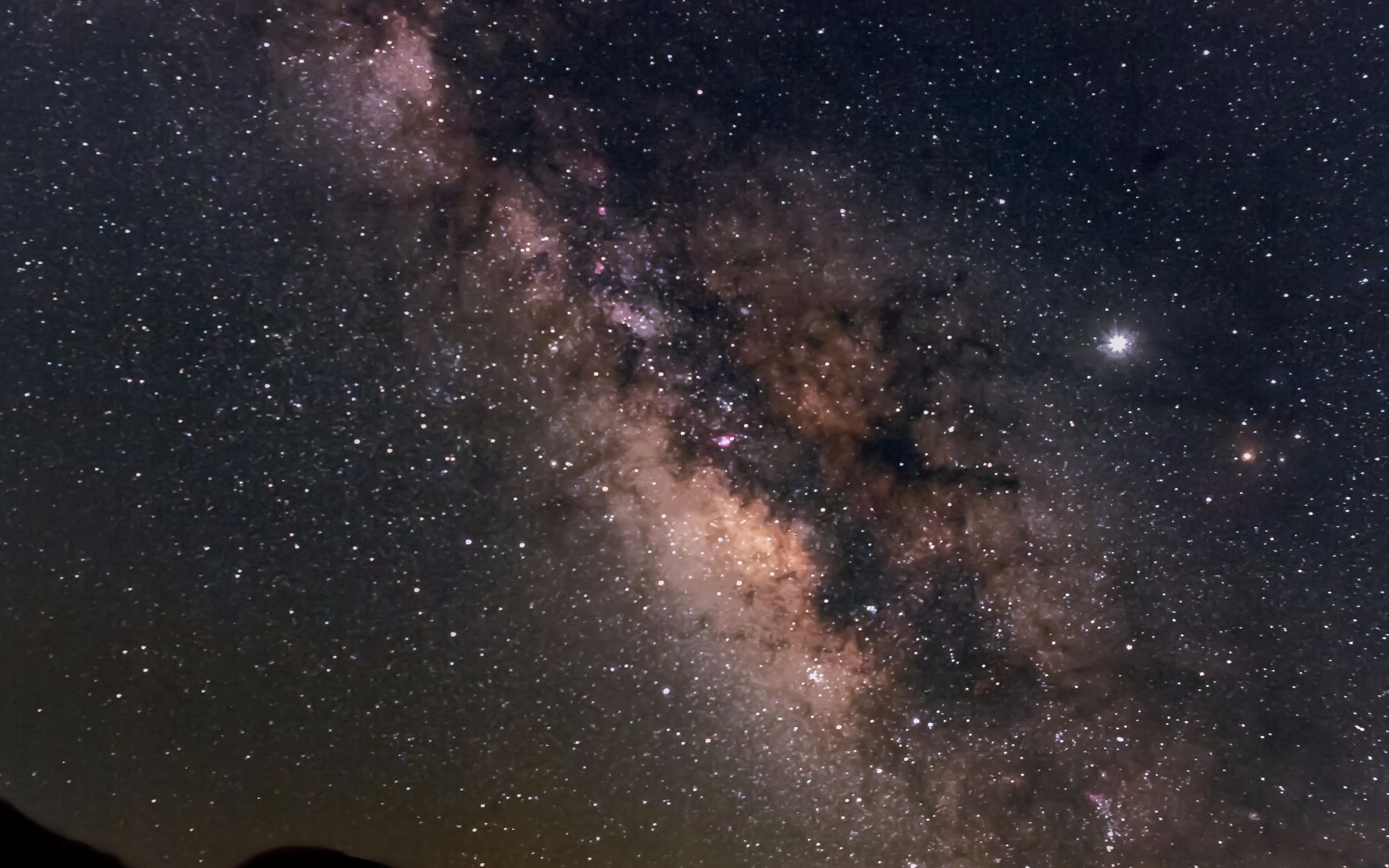 ps后期如何把星空处理的更亮,闪闪发光,学会了你还可以处理星轨,车轨