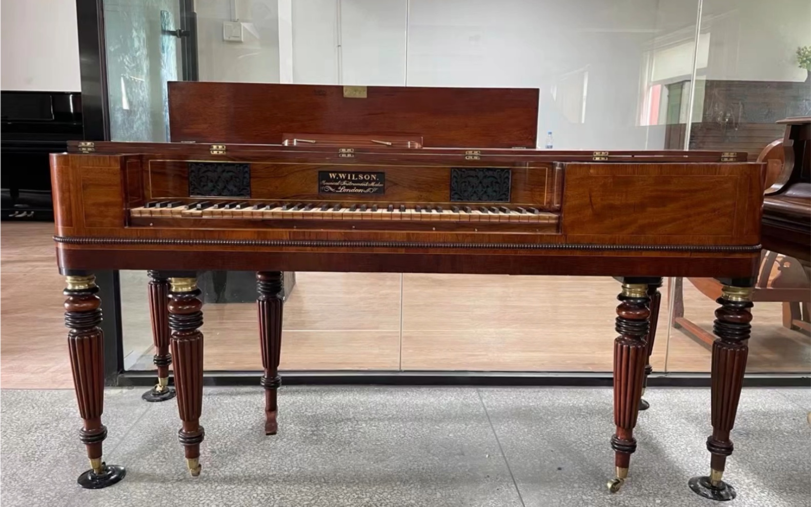 欧洲古董方钢琴