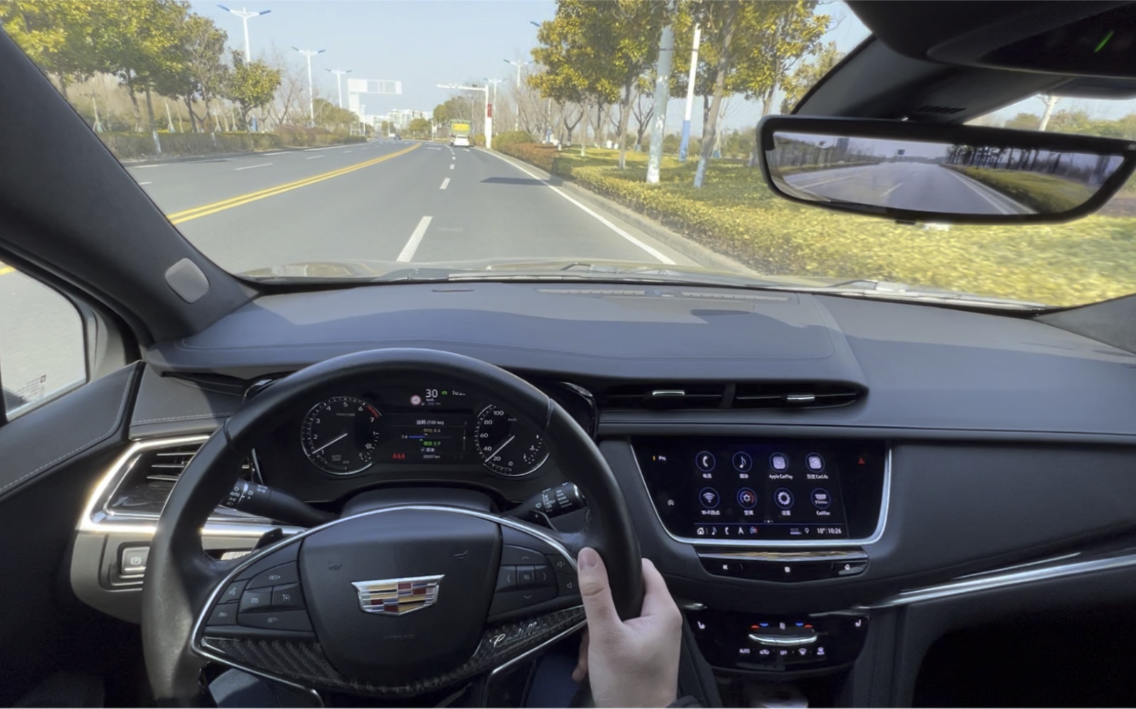 凯迪拉克xt5第一视角