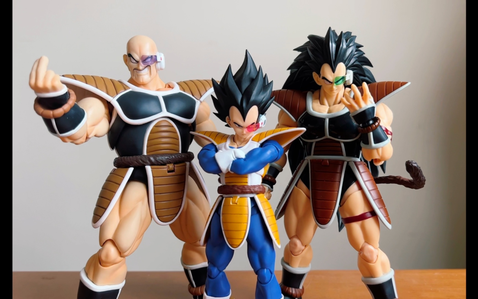 shf龙珠贝吉塔到啦,三人站一起可真是帅啊